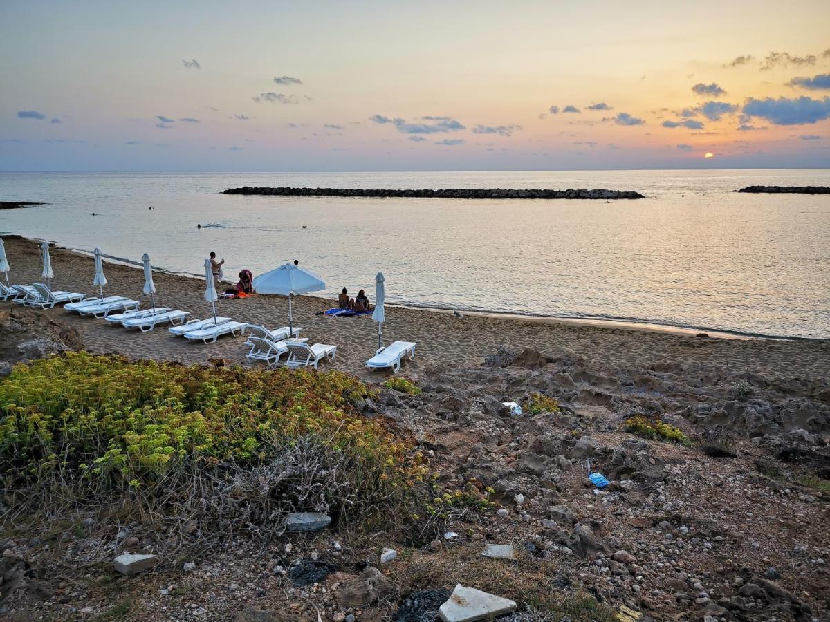 103 Regina Gardens Leilighet Paphos Eksteriør bilde
